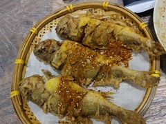 -巴厘龙虾·榜首油焖大虾(音乐学院·沿江酒馆店)