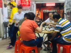 大堂-海口滨海新村143号海南老字号炒菜店