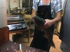 -梅记大块头爆鱼店(乍浦路店)