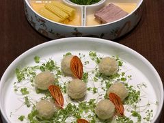 -新光酒家·方亮蟹宴·河豚(浦东店)