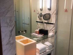 -上海滴水湖皇冠假日酒店