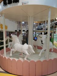 -多多淘儿童体验中心(重庆来福士店)