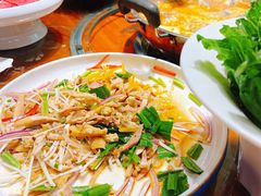 -亮欢寨酸汤鱼(沙冲路店)