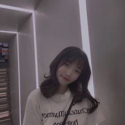 -变画·发型STUDIO