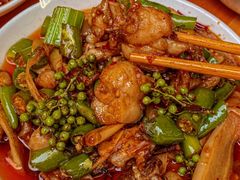 -鸿顺老铁锅美蛙鱼府(解放碑店)