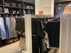 -H&M(鹏欣水游城店)