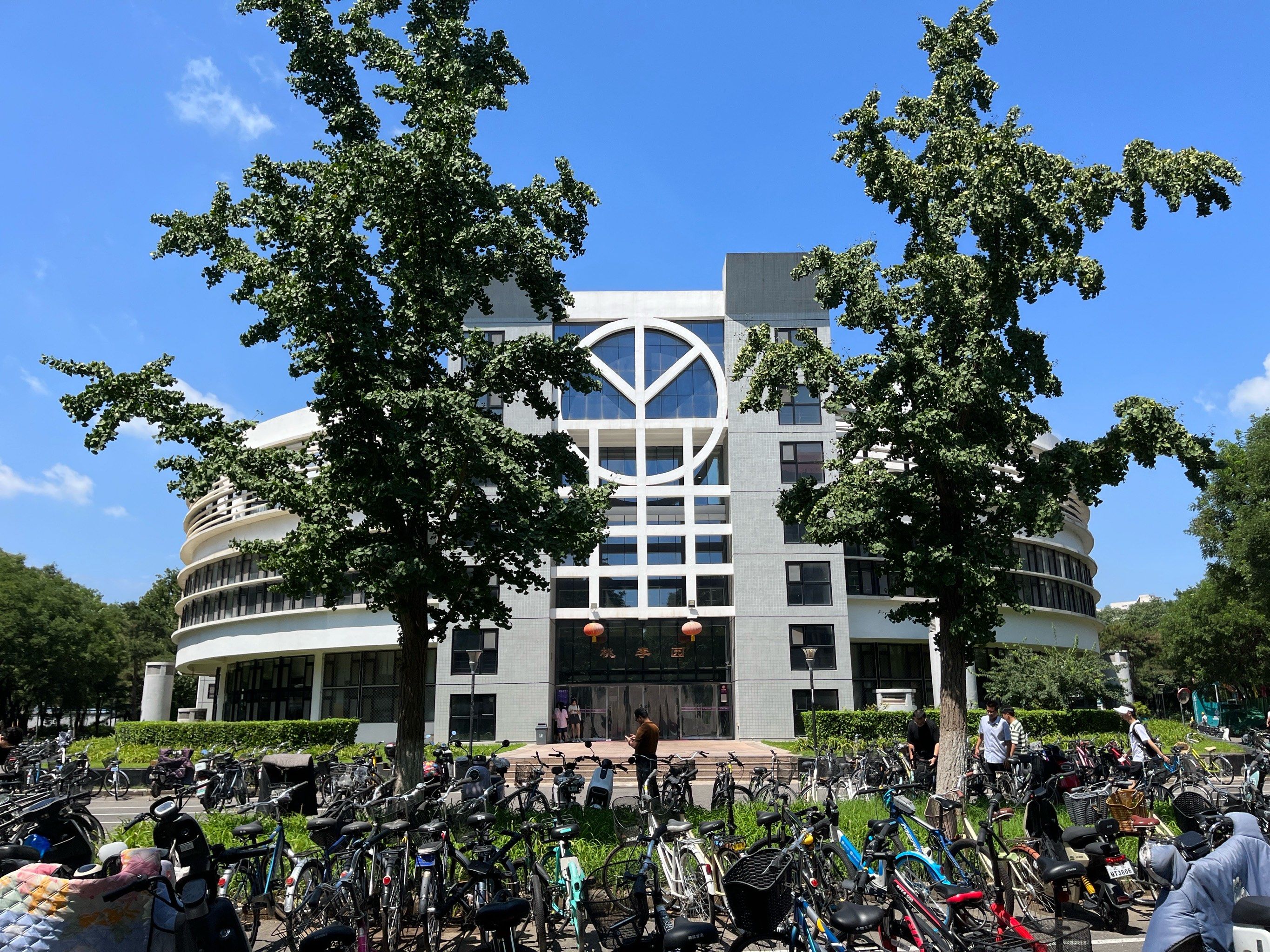 记忆中的麻辣烫没了