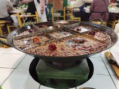 红汤锅底-石灰市老火锅(北滨路店)