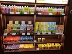 零售区-奈雪的茶(南山大冲一期店)