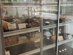 面包甜点陈列柜-可颂坊(凉城店)