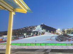 -庙香山滑雪场