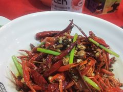-龙巢盱眙龙虾·牛蛙·烧烤宵夜(八卦岭店)