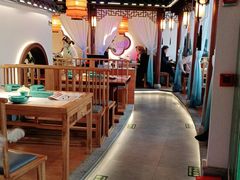 -荷塘秋月·本帮江浙菜(国权路店)