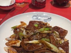 -鱼满舱·鲜活海鲜·正宗鲁菜