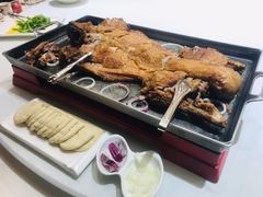蒙古烤全羊-九十九顶毡房(阜石路店)