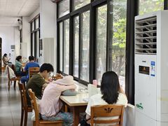 -荔湾区图书馆(周门馆)