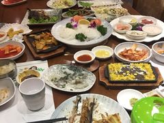 -青瓦餐厅·生鱼片·韩园烤肉(西塔店)