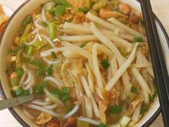 -忆螺巷螺蛳粉(步行街小巷店)