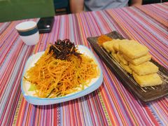 -香巴拉云南餐厅(华莱坞店)