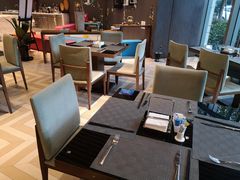 大堂-筠咖啡西餐厅(上海国展宝龙丽筠酒店)