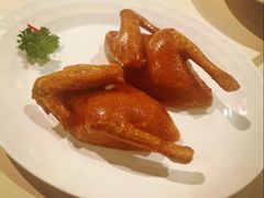 玻璃脆皮乳鸽-利苑酒家(金宝店)