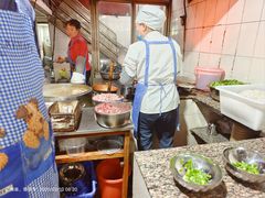 -正宗杨记普洱酸醋米线(总店)