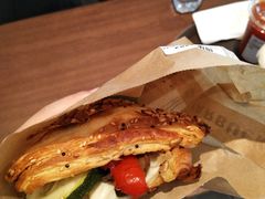 牛排菇芝士可颂-星巴克(深圳侨城街店)