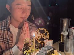 -穹六人间 people 6(岳阳路店)