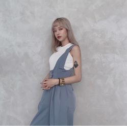 -变画·发型STUDIO