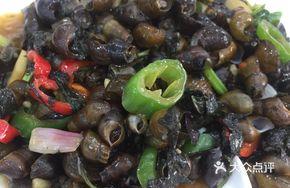 Bamboo Shoot and Purple Perilla Stir-fry with Fresh Snails