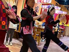 -老滇山寨•云南特色菜•地方菜•民族风情歌舞表演(金碧店)