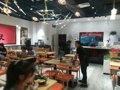 大堂-极有家小鱼小鸡石锅煲(佳兆业店)