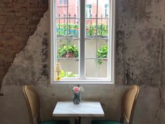 靠窗位-馨园villa融合菜(东山店)
