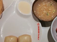 -何师傅美蛙鱼头(汉街店)