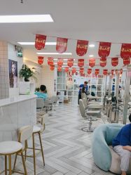 -米娜护肤造型