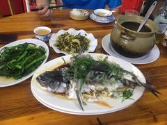 清蒸石娟鱼-苏记农家菜馆