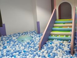 -孩子王童乐园(西安万象城店)