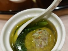 蟹粉狮子头-老半斋(福州路店)