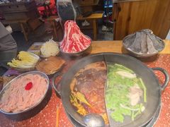 -赵美丽·重庆社区火锅·直营店(火车东站·中豪国际店)