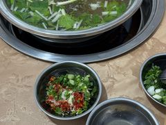 -黑竹沟新场牛肉火锅
