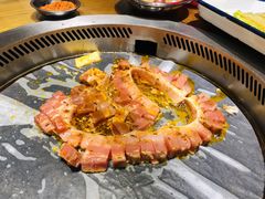招牌厚切猪五花-三肥两瘦烤肉(鹿城店)