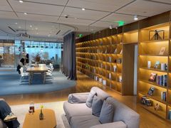 -蔚来中心(北京中关村店)