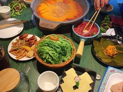 -老灶堂文创火锅(文艺路店)