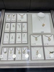 -周大福CHOW TAI FOOK(金汇广场珠宝店)