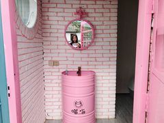 -喵屿·大理花园猫咖