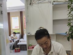 -郑远元专业修脚房(昌里东路店)
