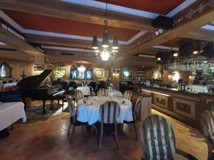 大堂-火车头法国西餐厅