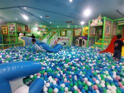 -汤姆小鸟(无锡宝龙广场店)