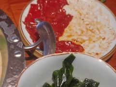 -东巴婆婆云南鱼豆花火锅(大东门店)