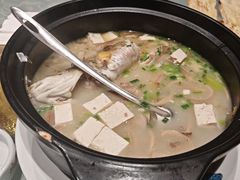 -土砂锅生态山庄·非遗砂锅雅鱼